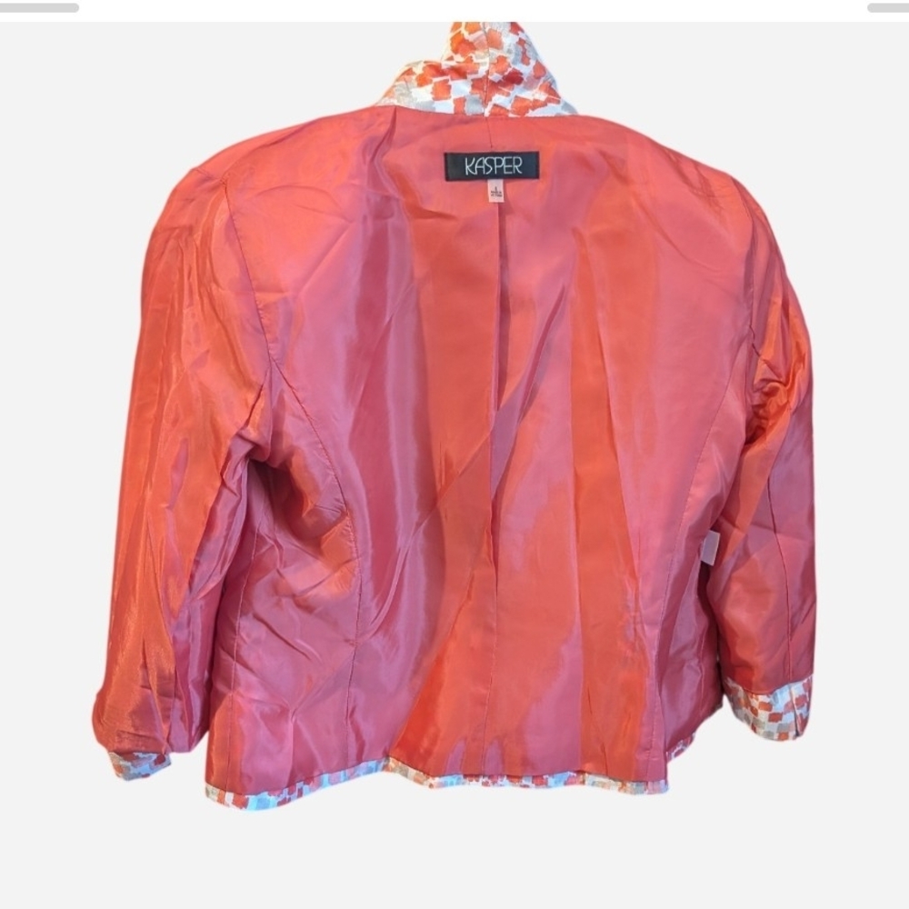 Kasper Coral & White Textured Open-Front Cropped Blazer - Picture 3 of 5